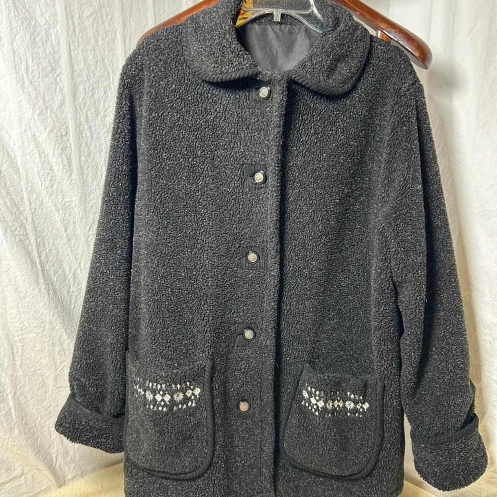 Sherpa Jacket Womens Size Large Button‎ Up Snowflake Embroidery
